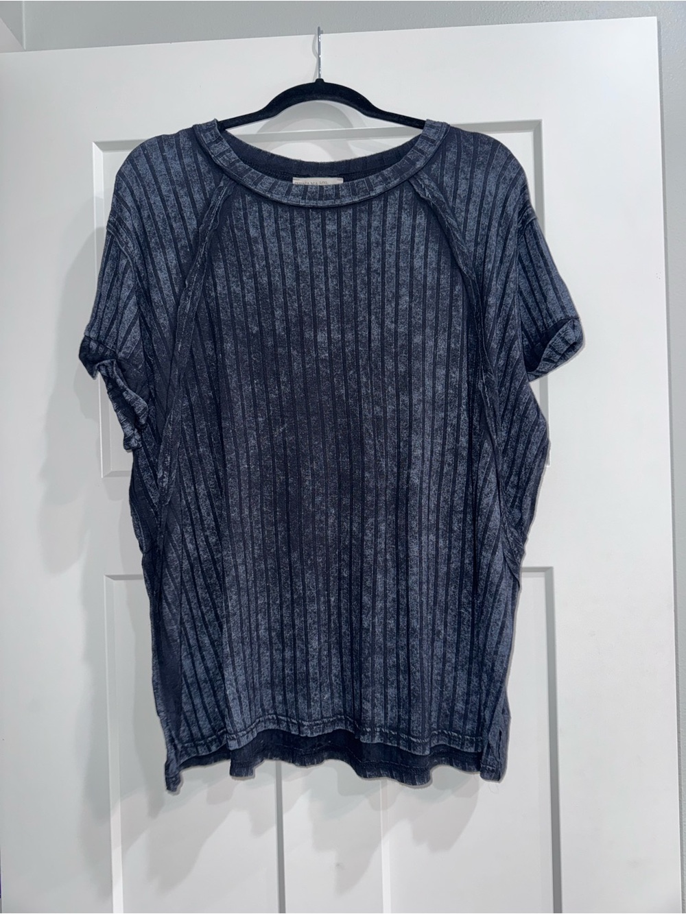 Women's Black Ribbed Short-Sleeve Top